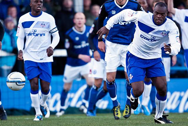 Rochdale 1 - 1 Oldham<br />Jean Yves Mvoto