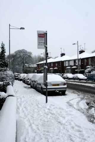 Rochdale News | News Headlines | Icy roads affect bus services ...