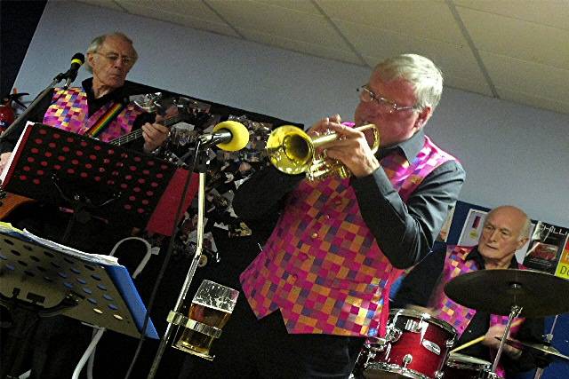 Tame Valley Stompers – Jazz on a Sunday 