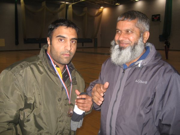 Z.Shah of Max XI receiving Man of the match medal from Haji Zafar (Playing Committee member of RSCL)