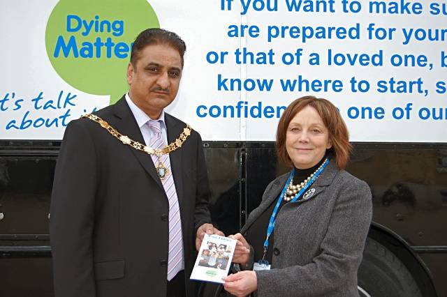 Deputy Mayor, Councillor Zulfiqar Ali, pictured with Janice Sedgewick, Lead Cancer Nurse