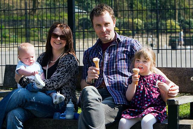 Family enjoy ice cream in Springfield Park