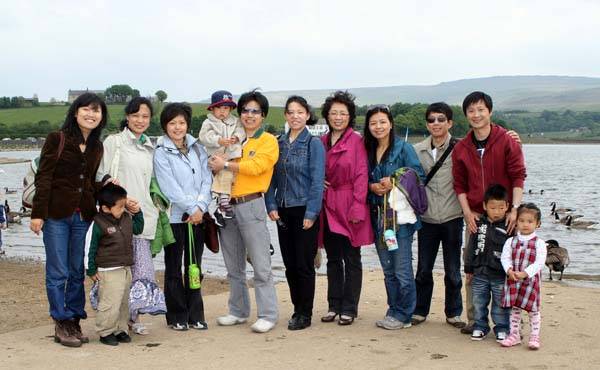 Visitors from the Chinese Association in Manchester