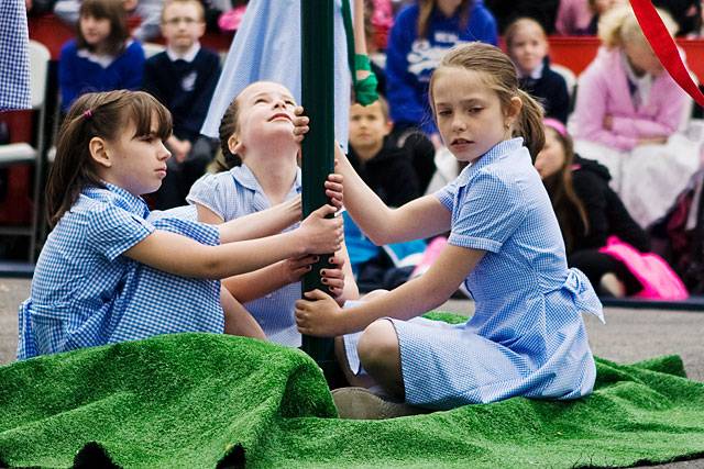 May Day celebration in Middleton - Maypole Dancing