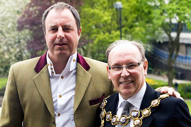 Rochdale Manager Keith Hill with Mayor Keith Swift