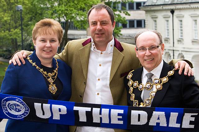 Rochdale Manager Keith Hill with Mayoress Sue Etchells and Mayor Keith Swift