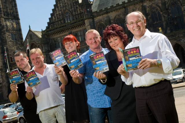 Ben Boothman (The Flying Horse), Martyn Turner (East, Pacific and Mango), Suzy Woods (Rochdale Town Centre Management), Mark Foxley (East, Pacific and Mango), Debbie O’Brien (Rochdale Town Centre Management and Councillor Keith Swift