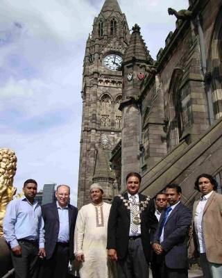 Abdur Rohim Ranju, Cllr Keith Swift, Mohammed Jamal The Mayor Cllr Zulfiqar Ali, Mohammed Dobir Miah, Rofiqul Islam and Cllr Farooq Ahmed