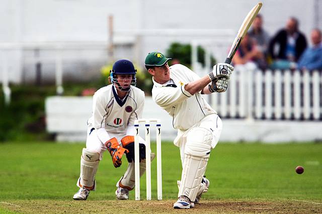 Milnrow v Unsworth<br />
Wood Cup Final