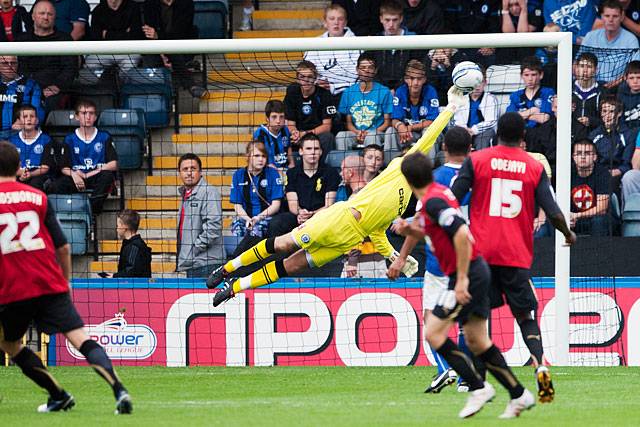 Rochdale 1 - 2 Colchester<br />Josh Lillis makes another great save