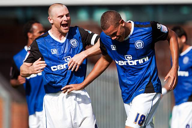 Rochdale v Walsall