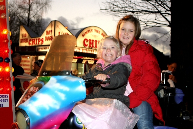 Littleborough Christmas lights switch on 2011