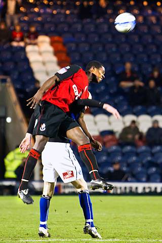 Rochdale 0 - 0 Bournemouth<br \>Jason Kennedy out jumped by Marvin Bartley