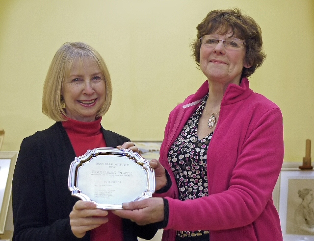 Lorraine Dewhirst with the Founder's Plate and judge Phyllis Hargreaves