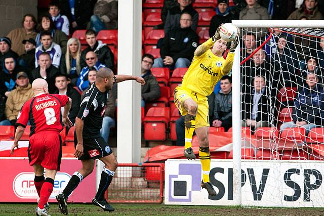 Walsall 0 - 0 Rochdale<br \>Owain Fon Williams saves as Matt Richards and Marcus Holness look on