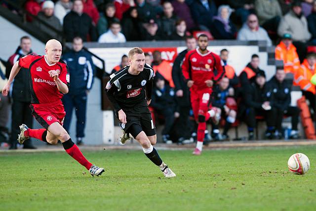 Walsall 0 - 0 Rochdale<br \>Matty Done chased by Matt Richards