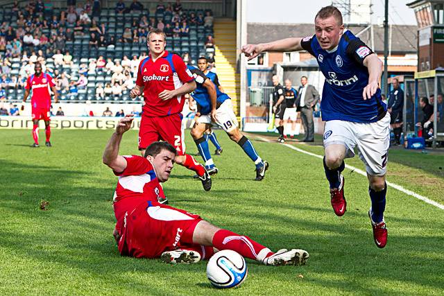 Rochdale 2 - 3 Carlisle United<br \>Nicky Adams skips the tackle