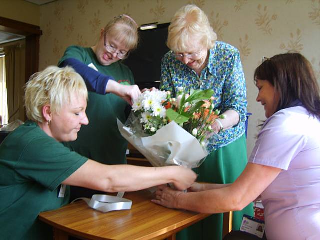 Tenants at the Fieldway scheme watched a demonstration by Fresh 'n’ Fruity after which they had the opportunity to make their own hand tied fresh flower arrangement
