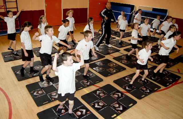 Jamie Baulch with children from Bowlee Park Primary School
