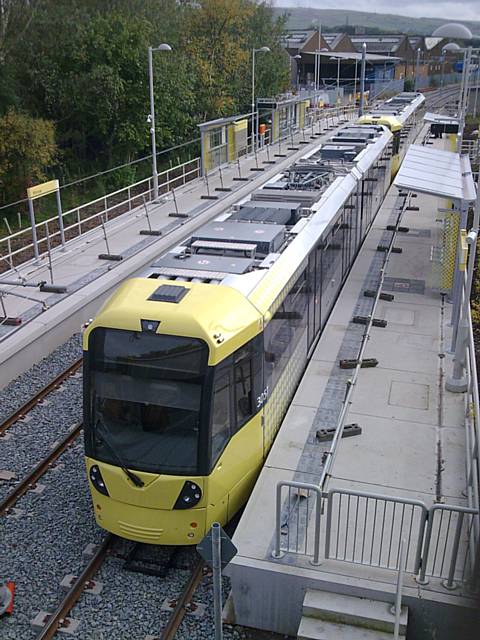 Metrolink trams reach Milnrow during testing