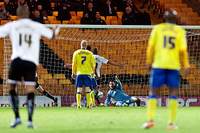 Dale keeper Josh Lillis rants at his defence as Ben Williamson celebrates Port Vale's opening goal<br \>Port Vale v Rochdale