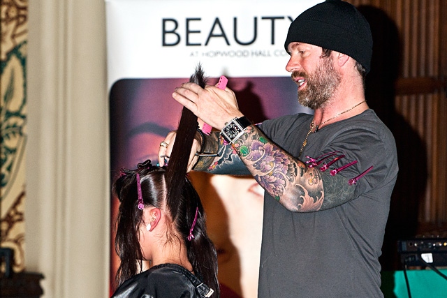 Lee Stafford cuts Nicole Grundy's hair