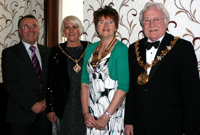 Ann Whitley, President of Rochdale Inner Wheel, with speaker Ken Davies MBE and the 
Mayor and Mayoress of Rochdale