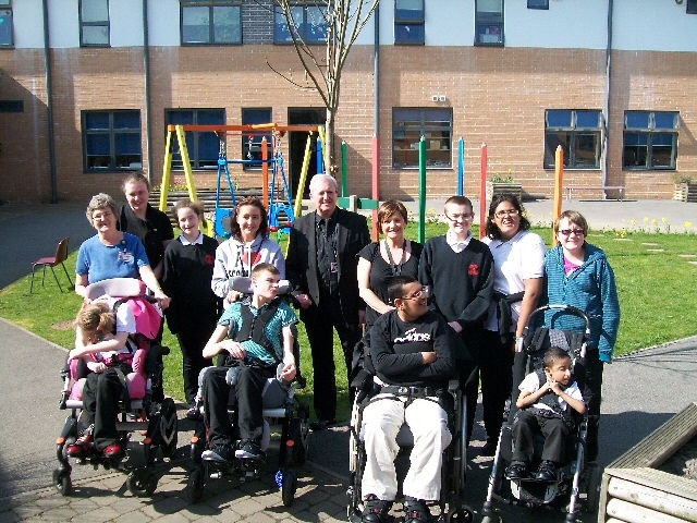 Redwood School staff and pupils with Head Teacher Stuart Pidgeon
