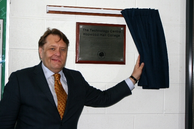 John Hayes MP unveiling the plaque