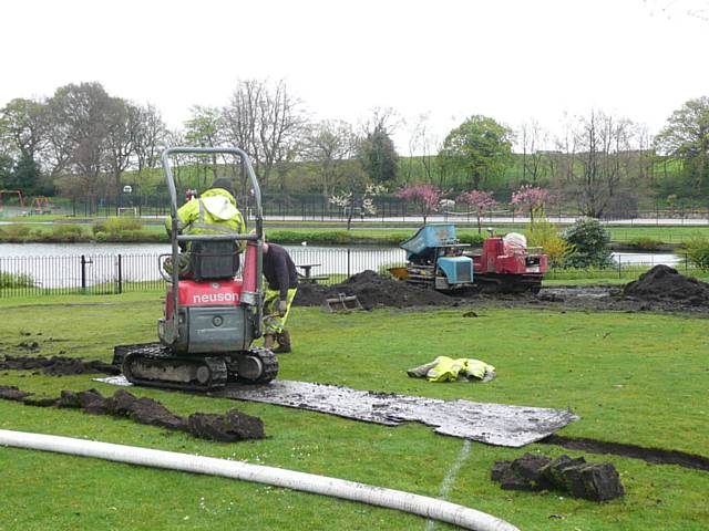 Biffa Award funded picnic table area, organised by the Friends of Springfield Park group