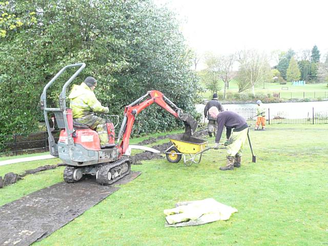 Biffa Award funded picnic table area, organised by the Friends of Springfield Park group