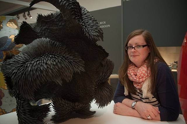 Yvonne Hardman with Super Jumbo Nigella, Wave by Junko Mori