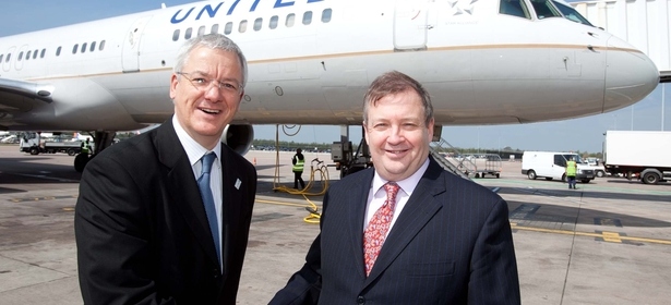 Bob Schumacher, Managing Director Sales, UK & Ireland, United, and Clive Memmott, Chief Executive of Greater Manchester Chamber of Commerce