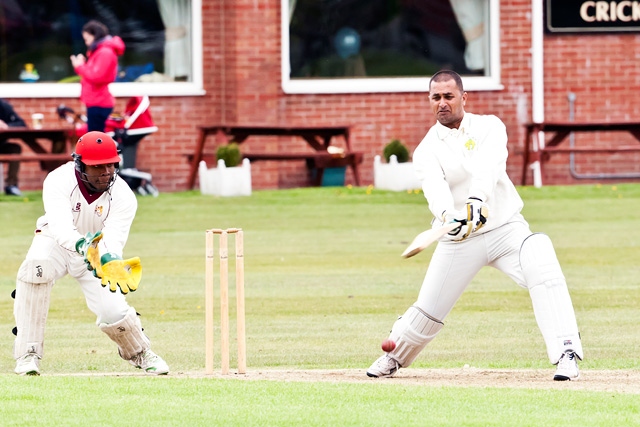 Milnrow CC v Crompton CC