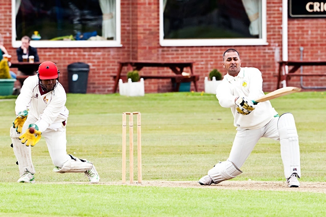 Milnrow CC v Crompton CC