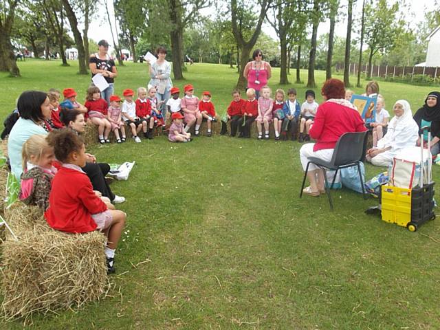 Langley Children’s Centre celebrates the Queen’s Diamond Jubilee