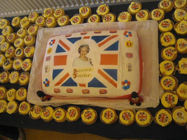 'HUGE' Jubilee cake and cupcakes