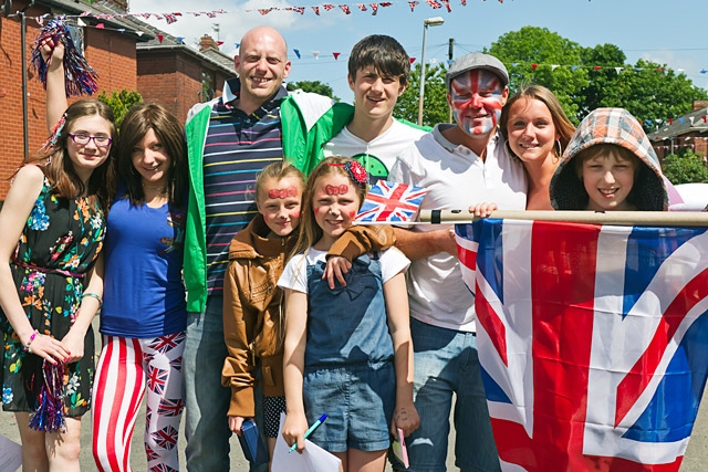 Raines Crest - Jubilee Street Party