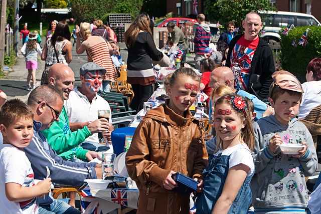 Raines Crest - Jubilee Street Party