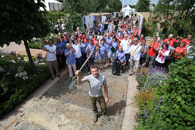 Chris Beardshaw with volunteers at an Urban Oasis garden