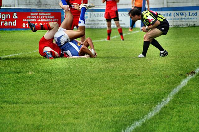 Rochdale Mayfield 16 - 19 Castleford Lock Lane, Simon Moore scores