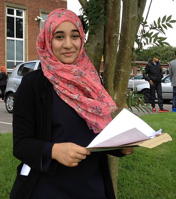 Mariyah Akhtar who gained 13 GCSE A* to C passes
