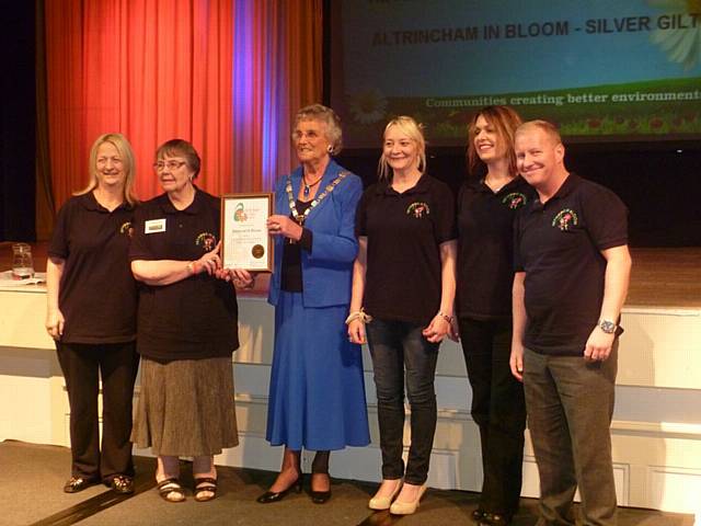 Steering Group collecting the award on behalf of Heywood