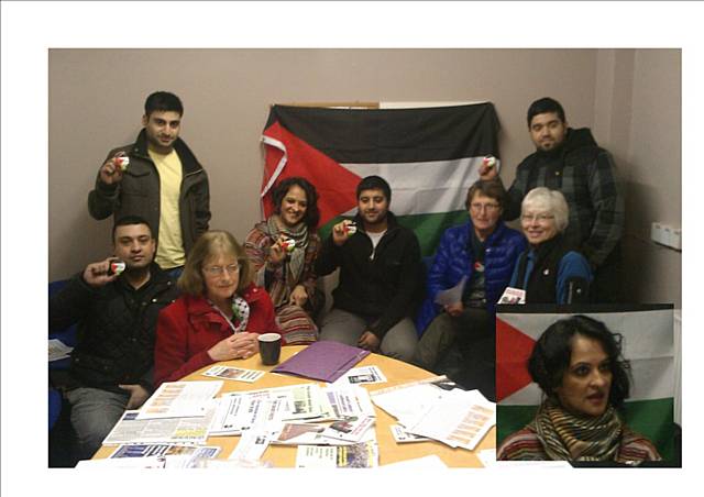 Rochdale PSC members with Parveen Yacoub on Monday 14 January 2013. Several are holding up ‘Free Palestine’ badges