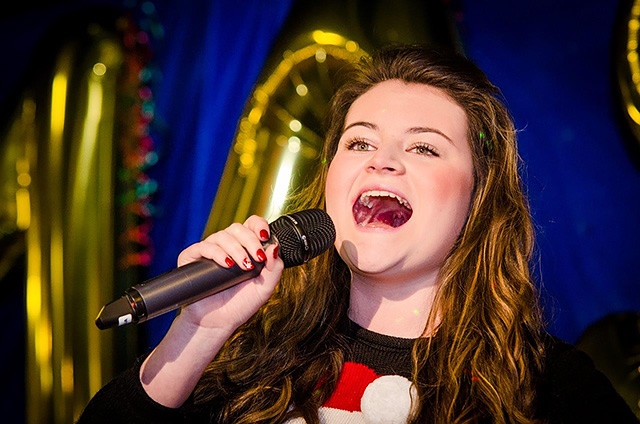 Emma Middlebrook singing Santa Baby