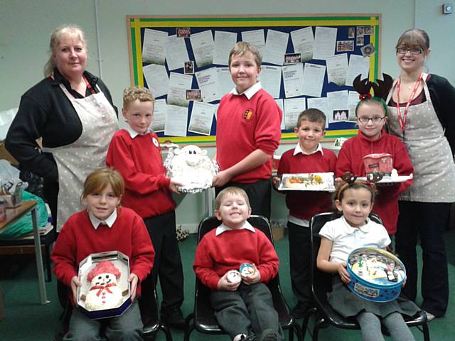 Lesley Thompson, Sparkling Sugarcraft and  Littleborough Community Primary School cake making/decorating competition