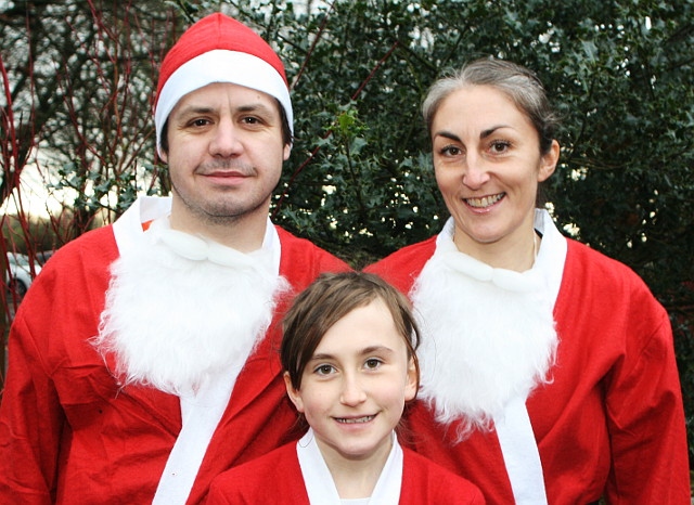 Nick Barton, Jill Butterworth and Mia Butterworth Brooks at Springhill Hospice Father Christmas Fun Run