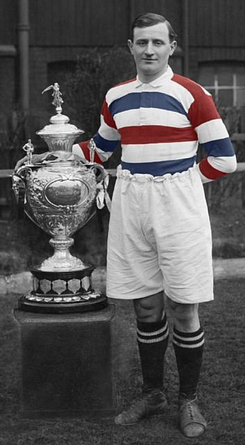 Rochdale Hornets pictured with the Challenge Cup, 1922