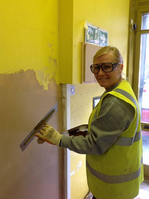 Sue Bunner plastering
