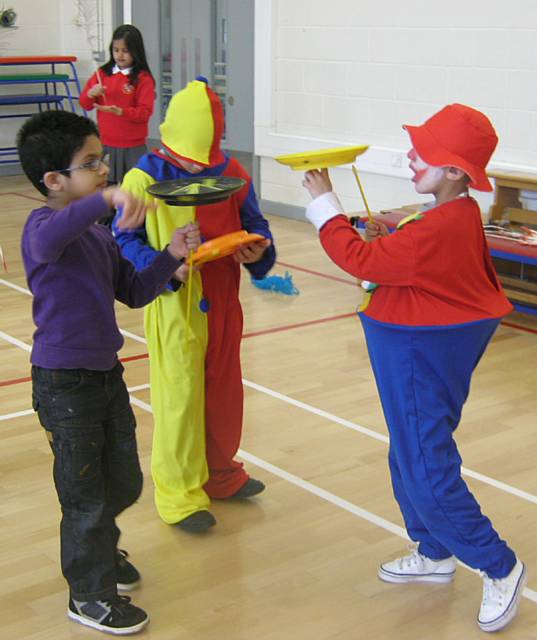 Skylight Circus visit Hamer Community Primary School